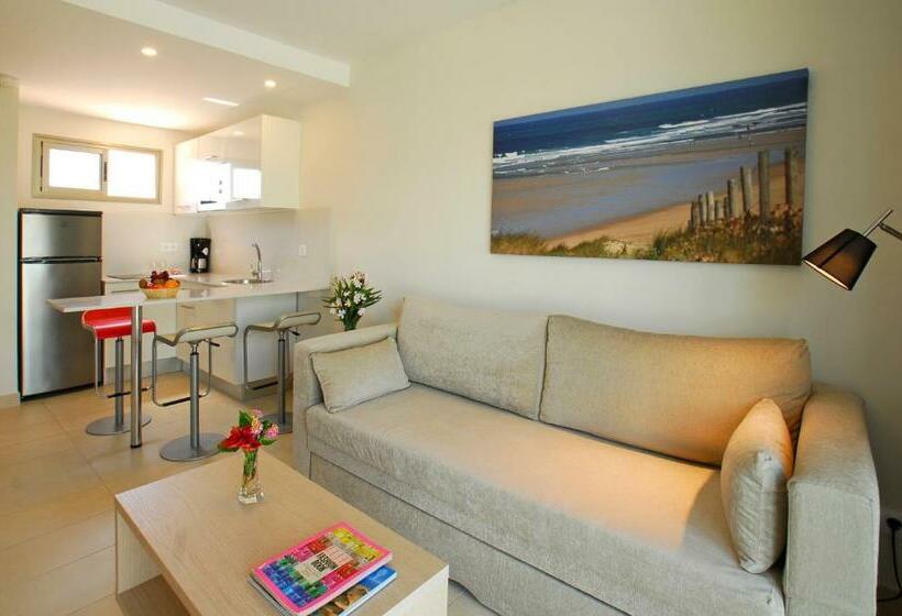 דירת חדר, Servatur Eden & Buganvillas