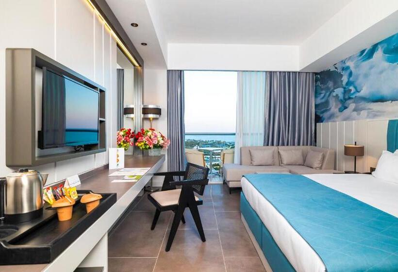 اتاق استاندارد با چشم‌انداز دریا, Crystal Centro Resort  Ultimate All Inclusive