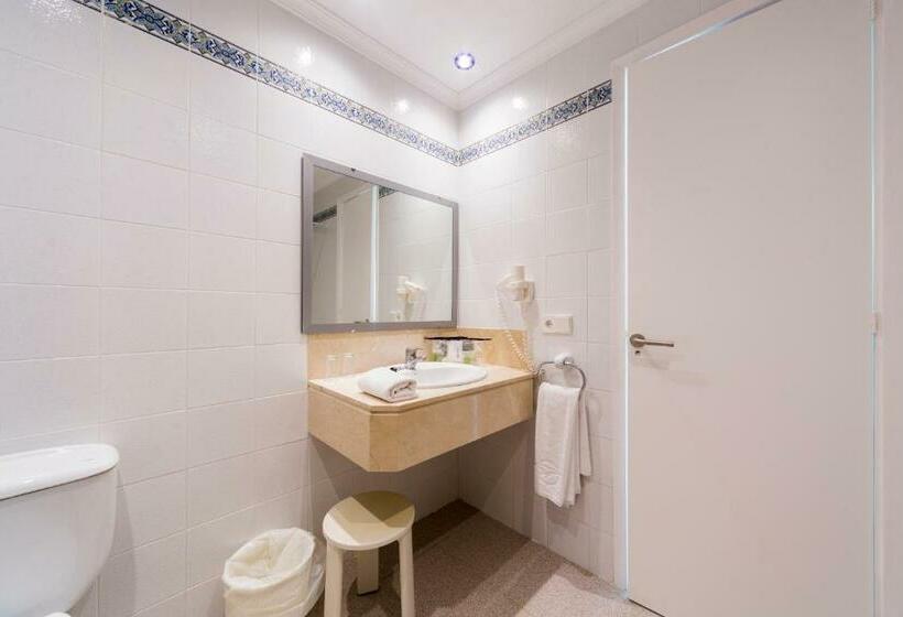 Номер Стандарт, Globales Cala'n Blanes