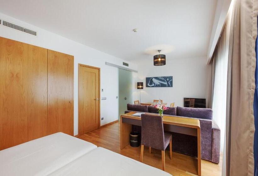 Люкс, Lux Fatima Park   Hotel, Suites & Residence
