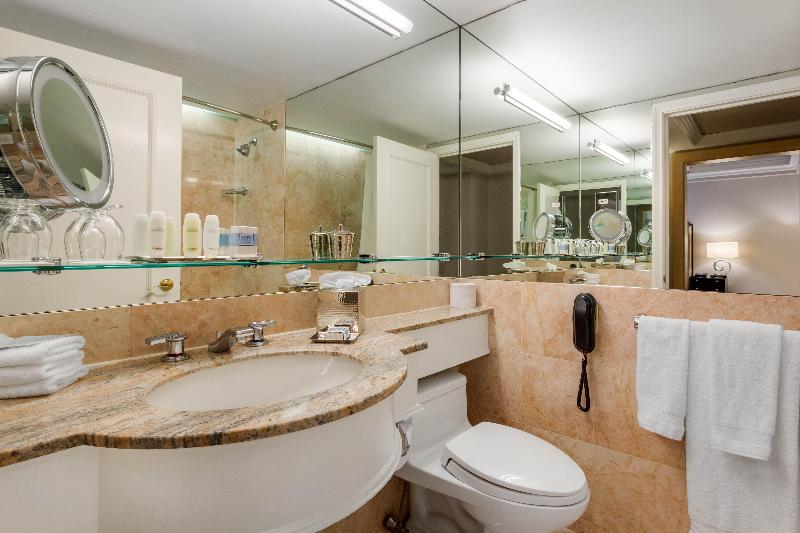 Premium Room City View, Omni Berkshire Place