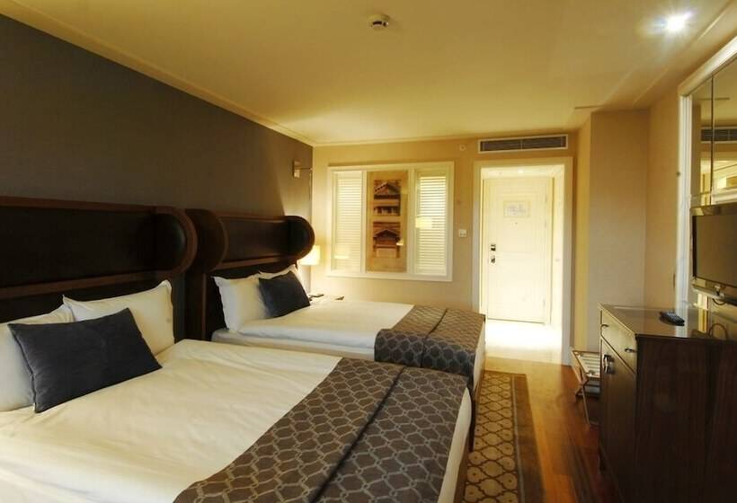 Pokój Rodzinny, Titanic City Taksim