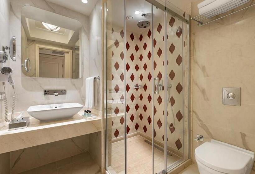 Apartament z 1 Połączoną Sypialnią, Titanic City Taksim