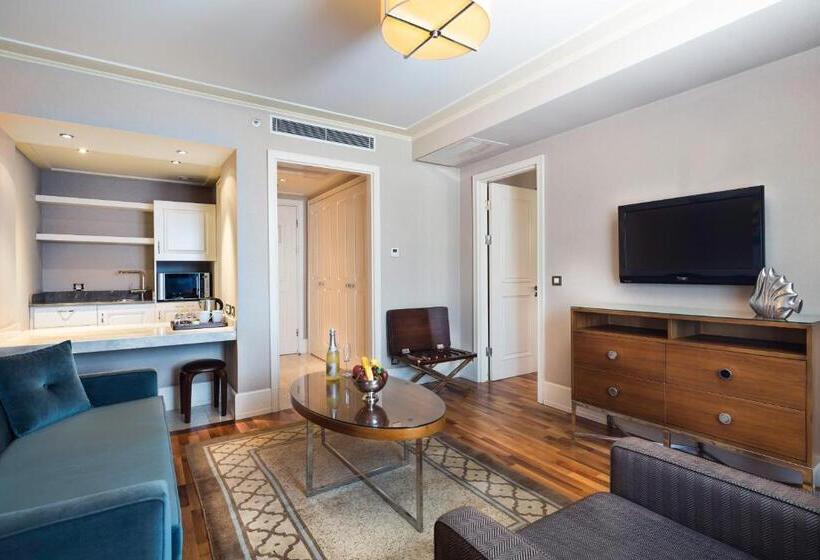 Suite, Titanic City Taksim