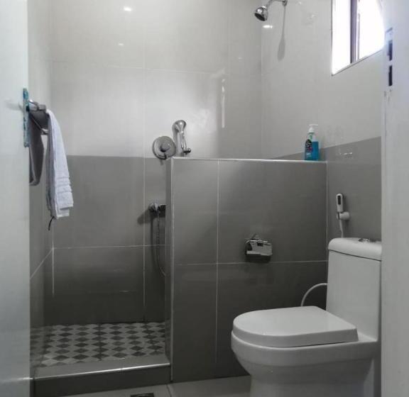اتاق لوکس, 40 40 Accommodation