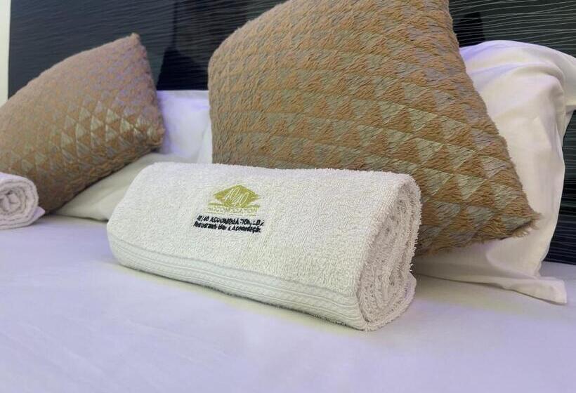 اتاق لوکس, 40 40 Accommodation