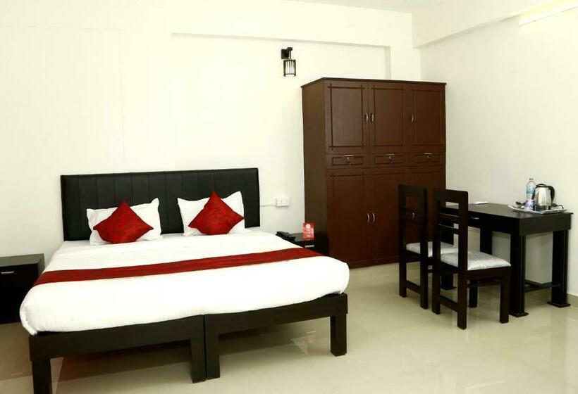 Quarto Deluxe, Fabexpress Majestic Le Frank