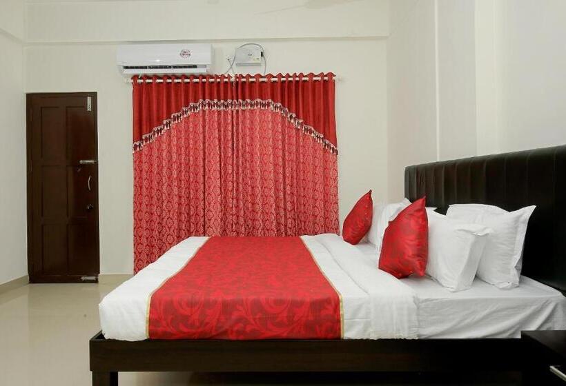 Quarto Deluxe, Fabexpress Majestic Le Frank