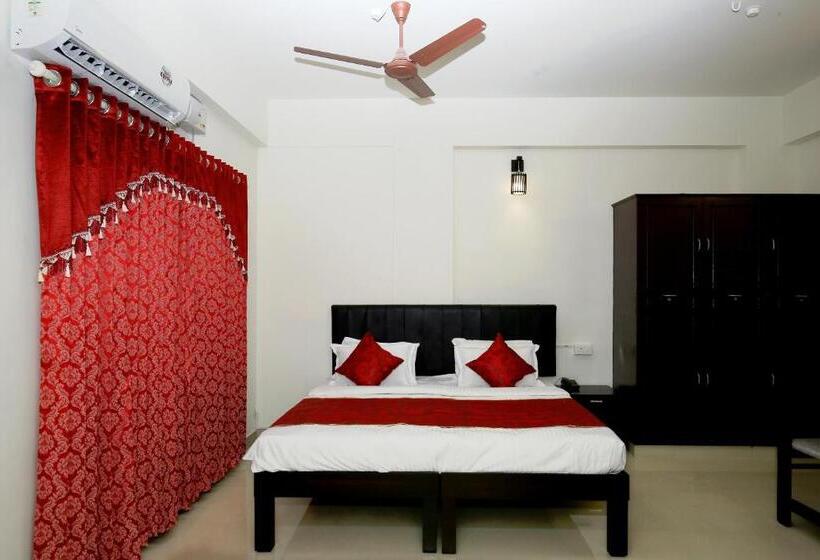 Quarto Deluxe, Fabexpress Majestic Le Frank