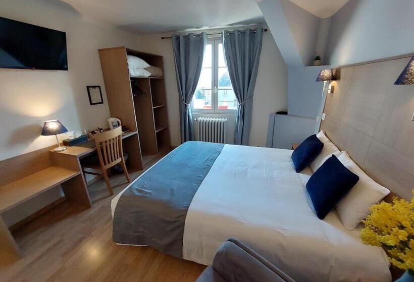 Номер Superior, Logis Loire Hotel   Les Cocottes Restaurant