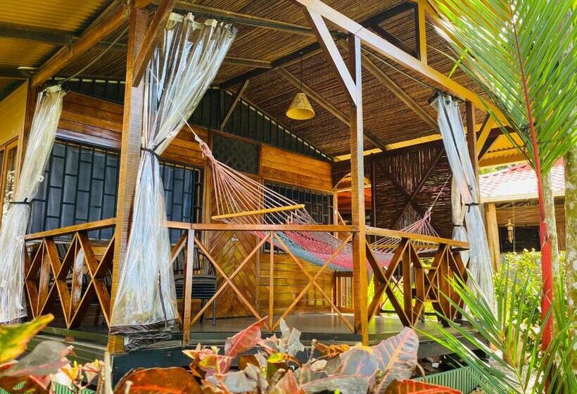 Номер Стандарт Вид на Море, Pacific Edge Eco Lodge