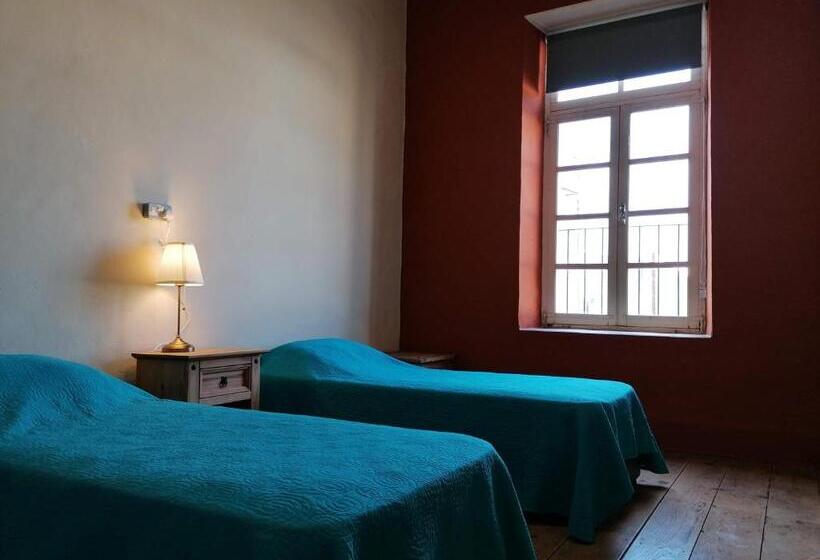 اتاق اکونومی, Le Mat Hostel