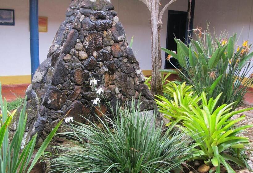 Трехместный Номер Стандарт Совместная Ванная, Pousada Rancho Flores