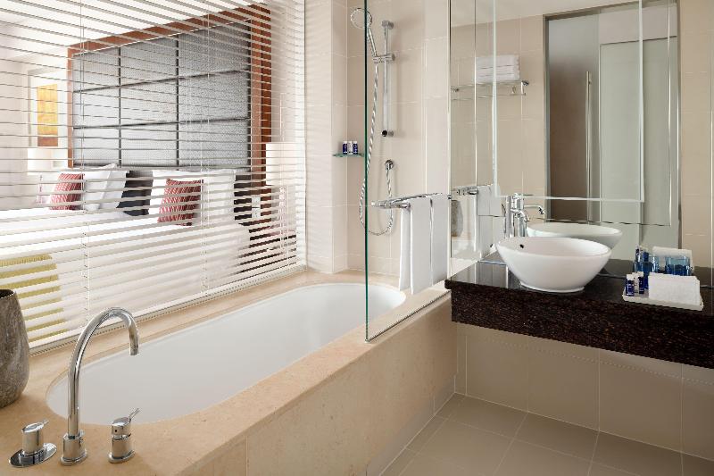 Номер Deluxe, Crowne Plaza Dubai Festival City