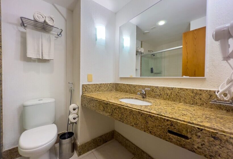 Quarto Estandar 2 Camas Casal, Praiamar Express