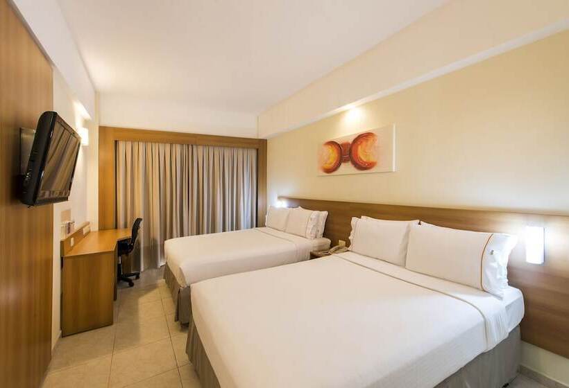 Quarto Estandar 2 Camas Casal, Praiamar Express