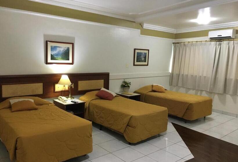 Standard Triple Room, Tamareiras Park