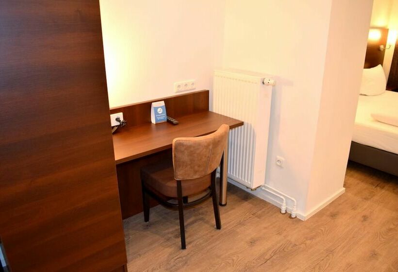 اتاق استاندارد یک نفره, Trip Inn Budget Hotel Messe