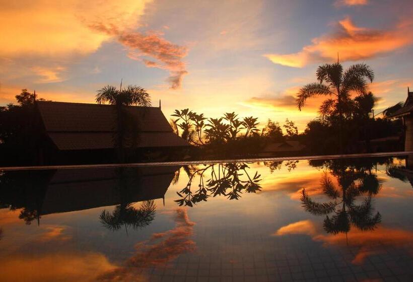 ガーデンビューのスタンダードバンガロー, Villa Kelapa Langkawi