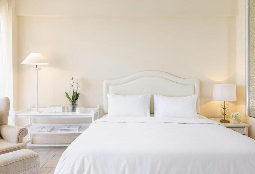 Номер Superior Вид на Море, Grecotel Eva Palace, Beach Luxury Resort