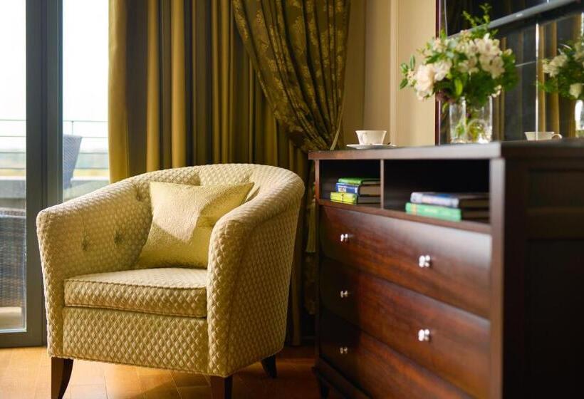 Полулюкс, Castlemartyr Resort