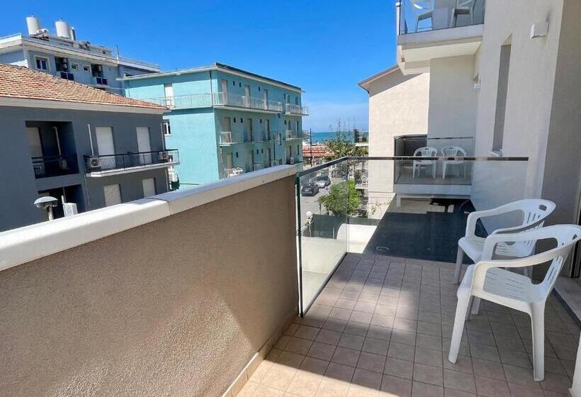Quarto Triplo Standart Vista Mar, Harmony