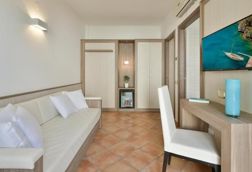 Полулюкс, Paestum Inn Beach Resort