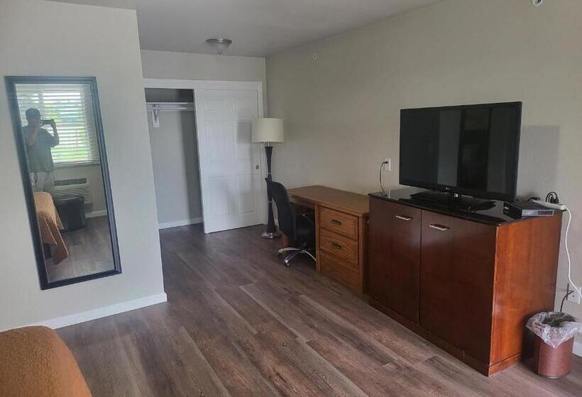 Номер Deluxe Одноместный, Guest Ranch Motel