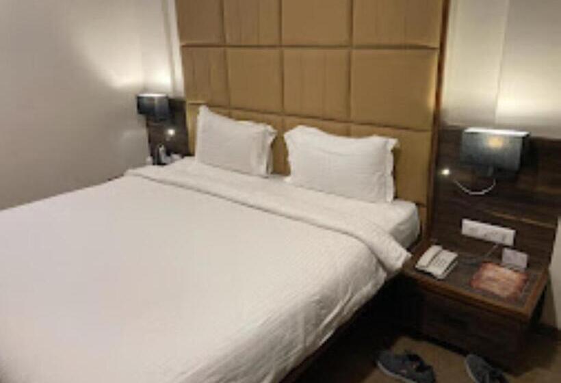 Номер Deluxe, High Rise Regency, Burhanpur