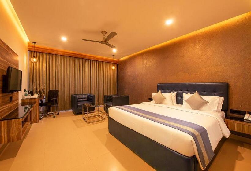 Номер Deluxe Кровать Кинг, Hometown Galleria Manipal