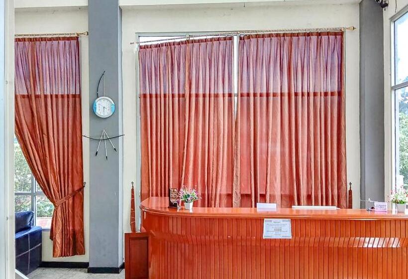 Номер Стандарт, Reddoorz Near Reremi Pemancar Manokwari
