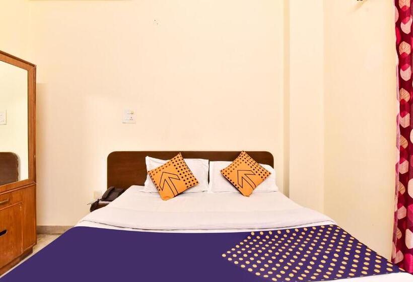 Трехместный Номер Классика, Vaccinated Staff  Spot On Jai1267  Taj Inn