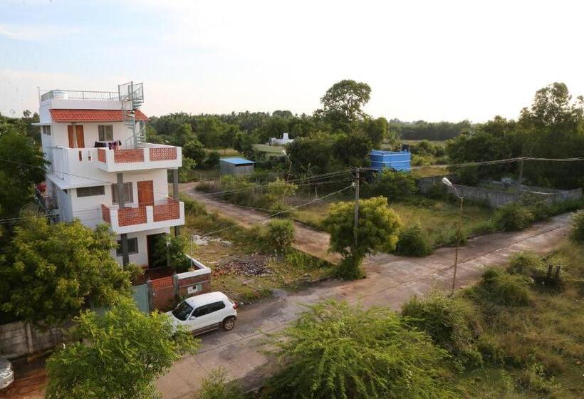 ویلای 1 خوابه, Blissful Haven Art House   Near Entrance To Auroville