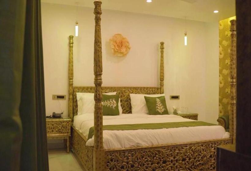اتاق استاندارد با تخت بزرگ, Sahebs Castle Mcleodganj