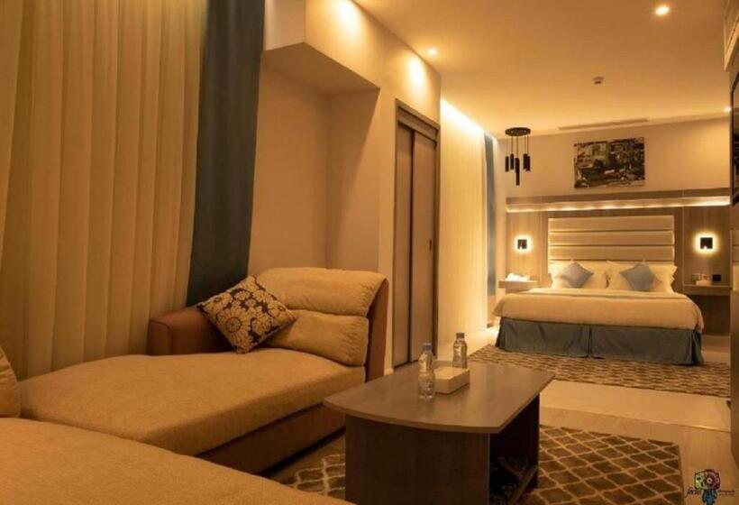Полулюкс, Manazeli Jeddah