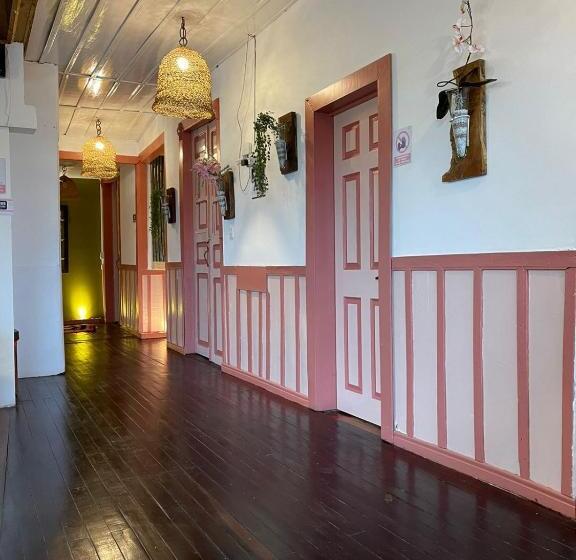 침실 1개 주택, Mahalo Hostel