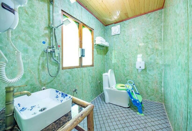 Номер Стандарт с Балконом, Longji Terrace La Vie Inn