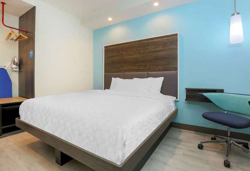 اتاق استاندارد با تخت بزرگ برای معلولان, Hilton Guatemala City