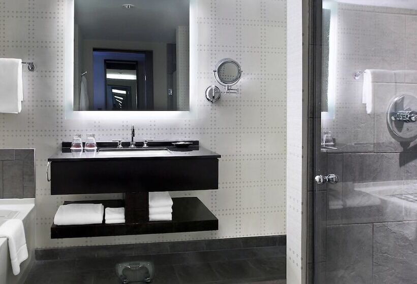 Номер Superior, The Liberty, A Luxury Collection Hotel, Boston