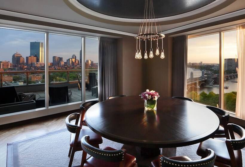 Президентский Люкс, The Liberty, A Luxury Collection Hotel, Boston