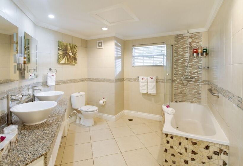 Suite Pooludsigt, Bay Gardens Beach Resort & Spa