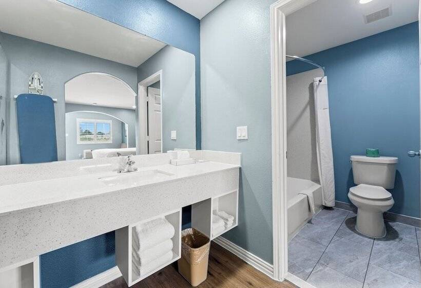 Номер Комфорт, Executive Inn & Suites Magnolia