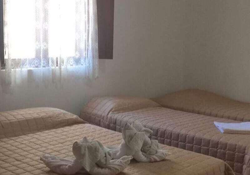 Quarto Quádruplo Estandar, Pousada Bore Koko