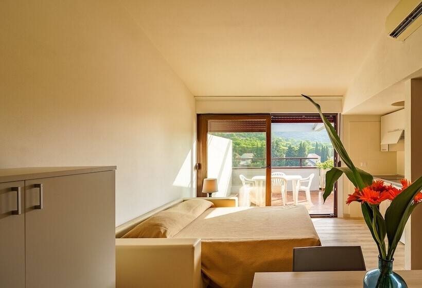 Апартаменты Комфорт 1 Спальня, Residence Solemaremma