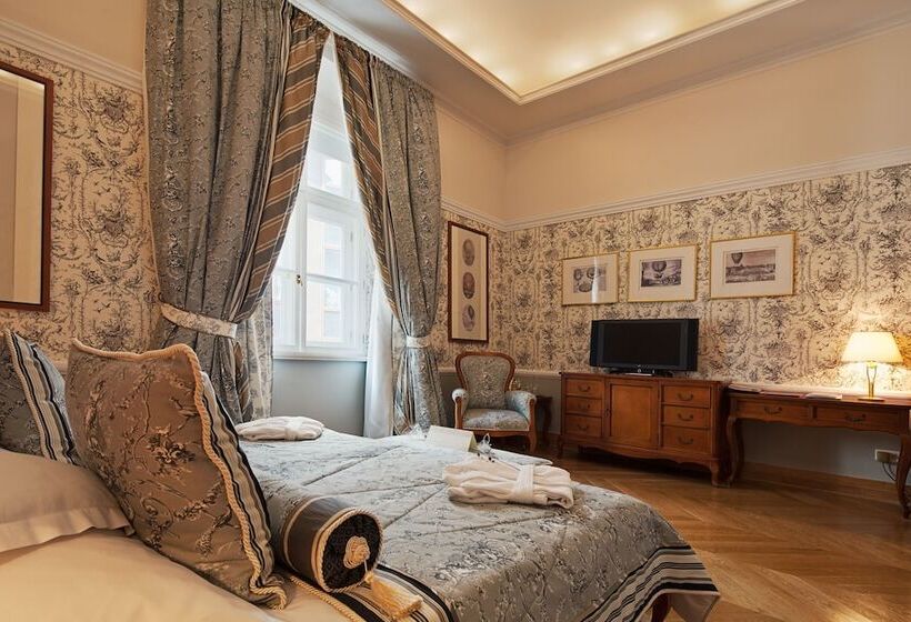Студия Deluxe, The Bonerowski Palace Boutique