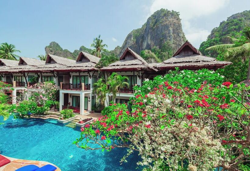 Номер Deluxe Вид на Бассейн, Railay Village Resort