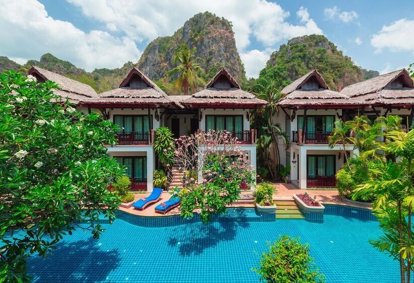 Номер Deluxe Вид на Бассейн, Railay Village Resort