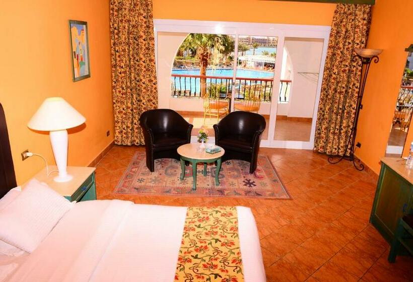 Номер Стандарт Вид на Бассейн, Arabia Azur Resort