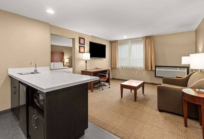 キングサイズベッドのスイートルーム, Comfort Inn & Suites Beaverton   Portland West