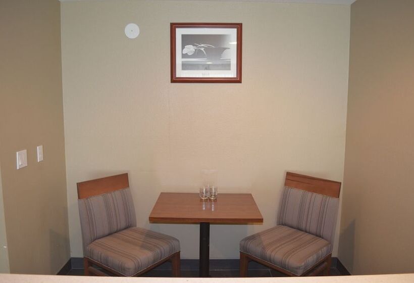 Люкс Кровать Кинг, Comfort Inn & Suites Beaverton   Portland West